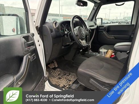 Used 2018 Jeep Wrangler Unlimited Sport image 15