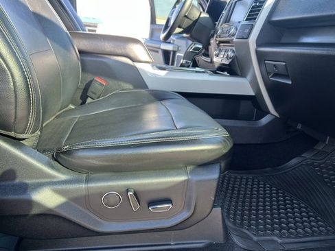 Used 2015 Ford F150 Lariat w/ Equipment Group 501A Mid image 40