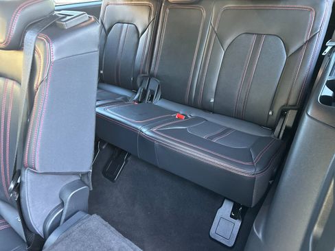 Used 2024 Ford Expedition Max Limited image 17