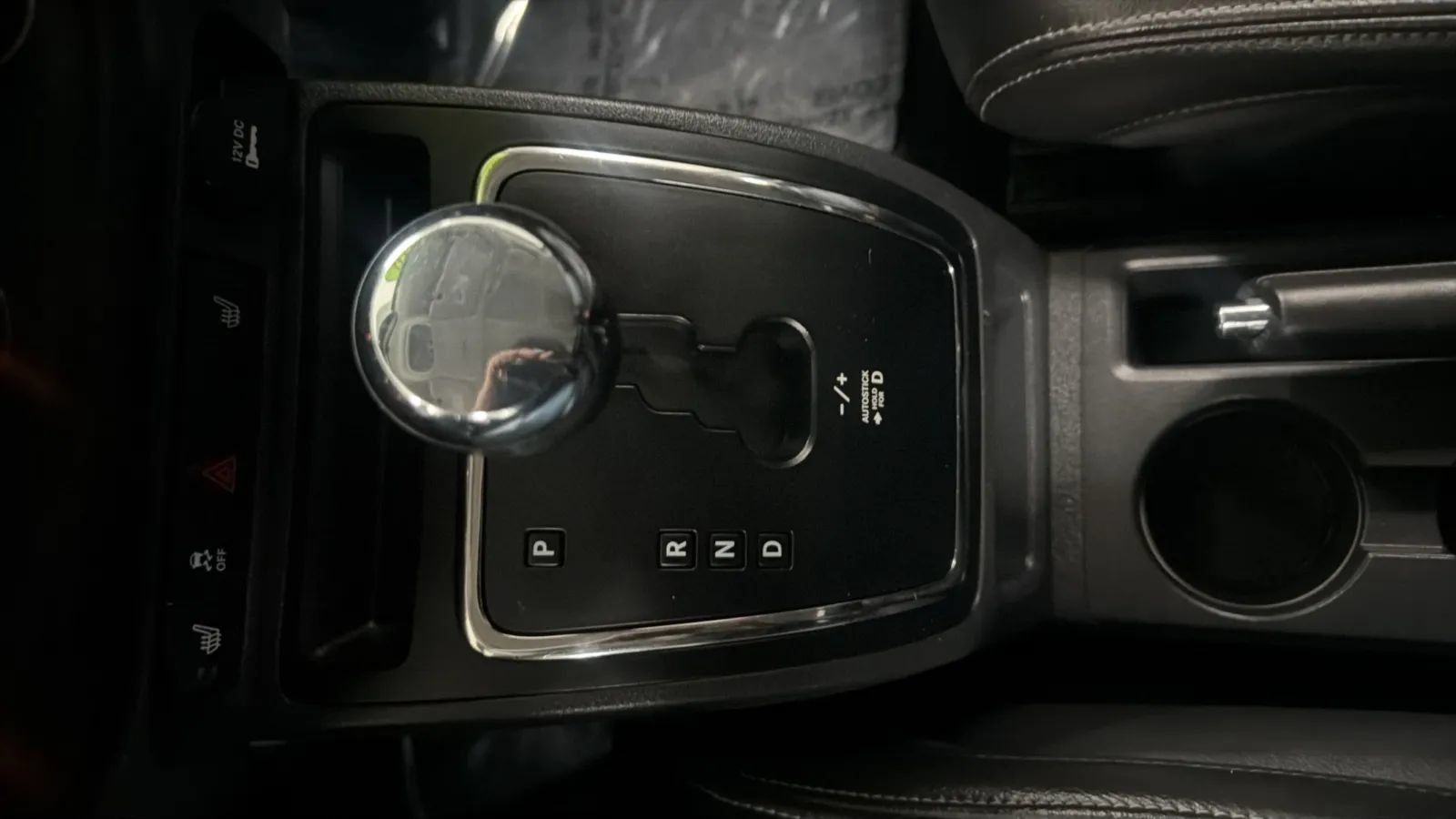 Used 2010 Jeep Compass Limited FWD image 12