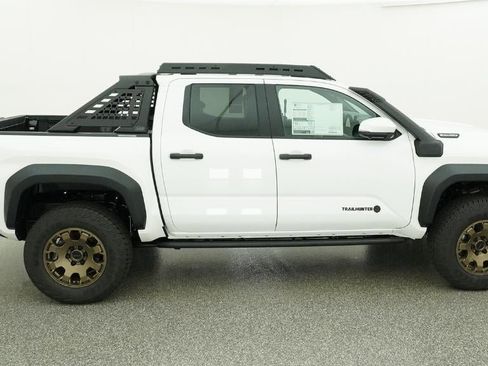 New 2026 Toyota Tacoma 4x4 Double Cab Hybrid image 11