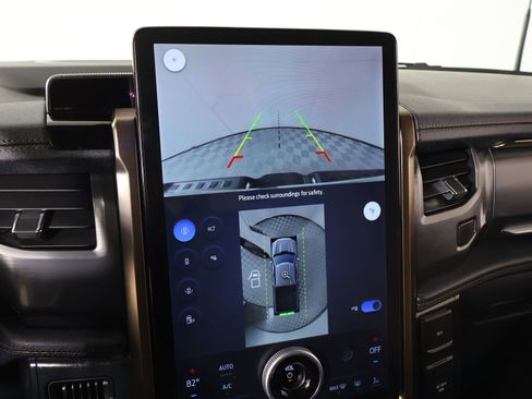 Used 2023 Ford F150 Lightning Lariat image 6