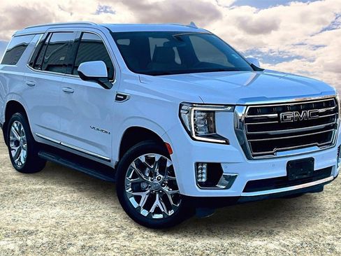 Used 2023 GMC Yukon SLT image 1
