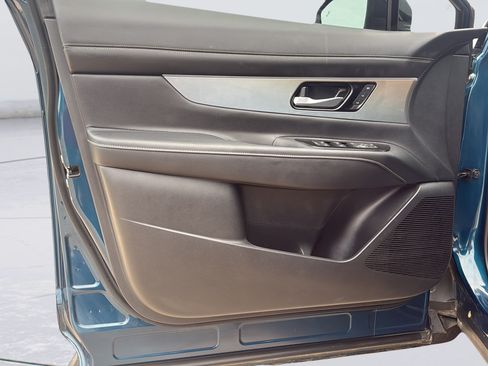 Used 2025 Nissan Murano SL w/ Cargo Package AWD/4WD image 19