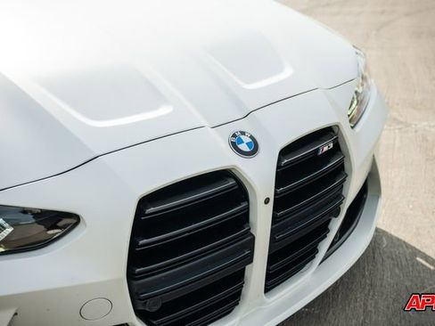 Used 2021 BMW M3 MANUAL w/ M Carbon Exterior Package image 25