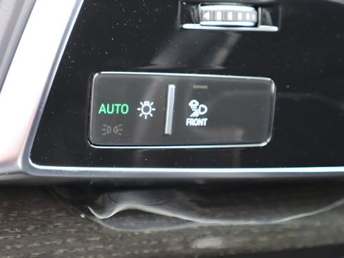 Used 2023 Audi RS Q8 image 21