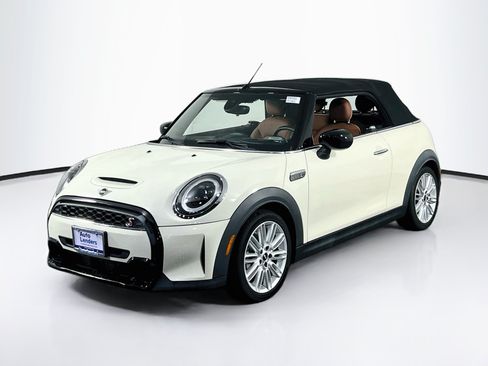 Used 2022 MINI Cooper S FWD image 1