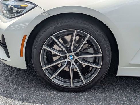 Used 2019 BMW 330i xDrive Sedan w/ Convenience Package AWD/4WD image 11