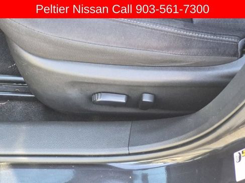 Used 2021 Nissan Altima 2.5 SV FWD image 19