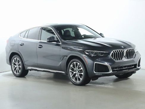 Used 2021 BMW X6 xDrive40i w/ Premium Package image 9