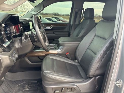 Used 2023 Chevrolet Silverado 1500 RST w/ Convenience Package II AWD/4WD image 13