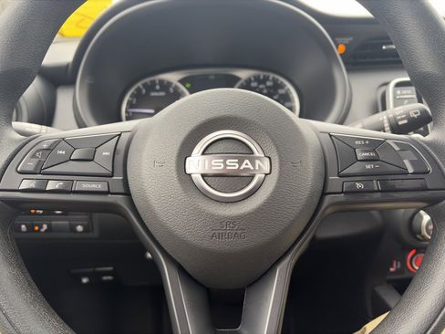 Used 2024 Nissan Kicks S image 19