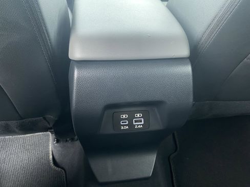 Used 2024 Subaru Crosstrek 2.0i Premium image 33