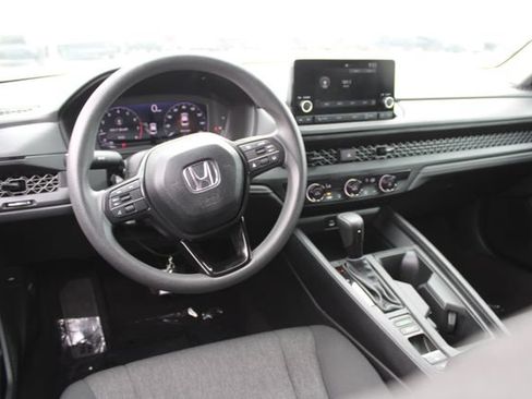 Used 2025 Honda Accord LX image 14