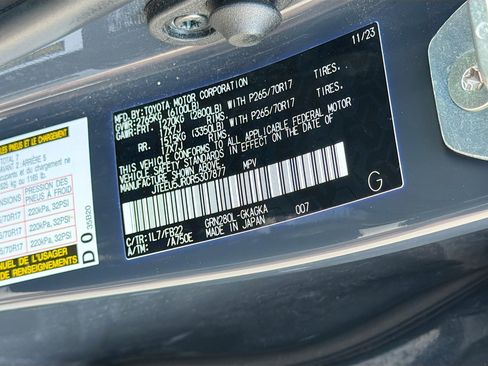 Used 2024 Toyota 4Runner SR5 image 40