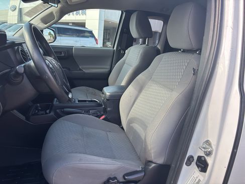 Used 2021 Toyota Tacoma SR image 36