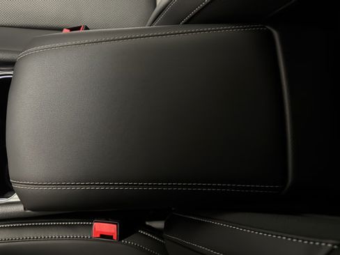 New 2026 Jeep Grand Cherokee Limited AWD/4WD image 19