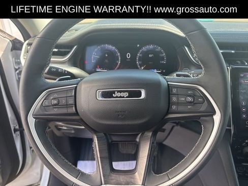 Used 2023 Jeep Grand Cherokee L Limited w/ Luxury Tech Group II image 19