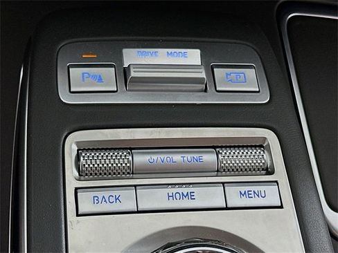 Used 2025 Genesis GV70 2.5T image 20