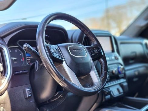 Used 2020 GMC Sierra 3500 Denali w/ Denali Ultimate Package AWD/4WD image 19