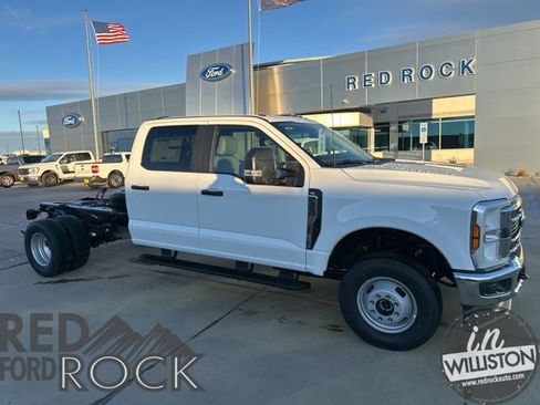 New 2026 Ford F350 XL w/ XL Chrome Package AWD/4WD image 1