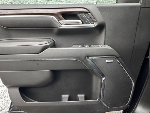 Used 2024 GMC Sierra 1500 SLT w/ SLT Premium Plus Package image 21