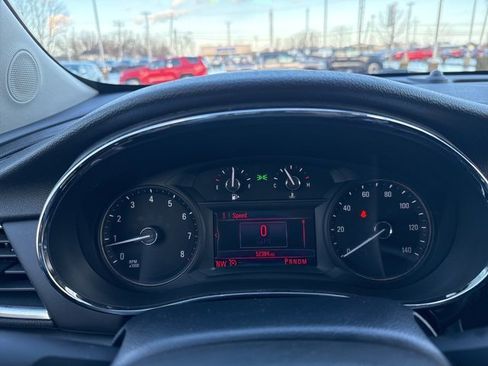 Used 2021 Buick Encore Preferred image 12