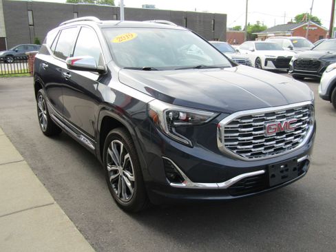Used 2019 GMC Terrain Denali AWD/4WD image 4
