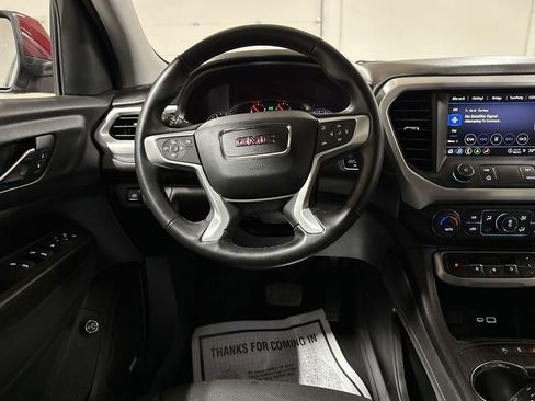 Used 2023 GMC Acadia SLT image 21