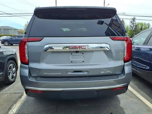 Used 2023 GMC Yukon SLT w/ SLT Premium Package AWD/4WD image 5