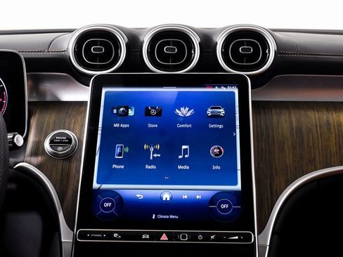 Certified 2024 Mercedes-Benz GLC 300 image 27