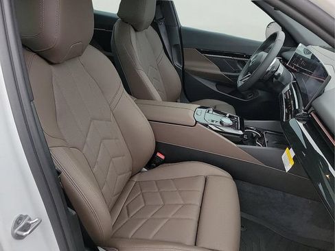 New 2026 BMW 530i RWD image 18