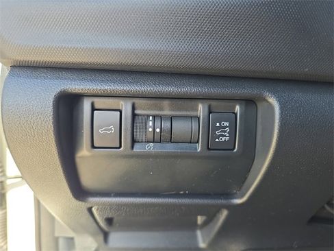 Certified 2025 Subaru Forester Limited image 22