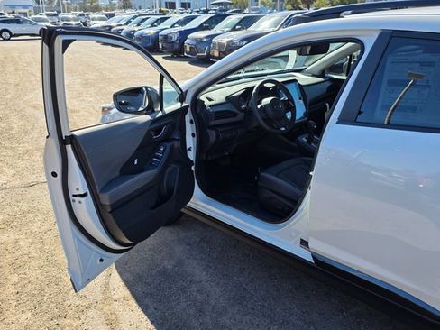 New 2026 Subaru Crosstrek 2.5i Limited w/ Crosstrek Mirror Package image 39