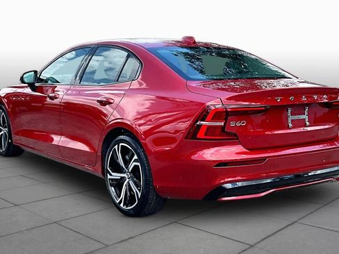 Used 2023 Volvo S60 B5 Core FWD image 12