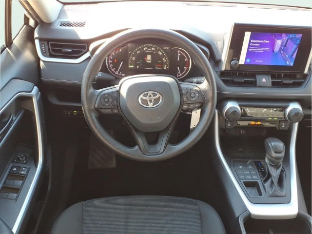 Used 2024 Toyota RAV4 LE AWD/4WD image 19