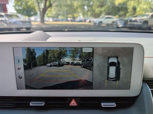 Used 2024 Hyundai Ioniq 5 Limited image 12