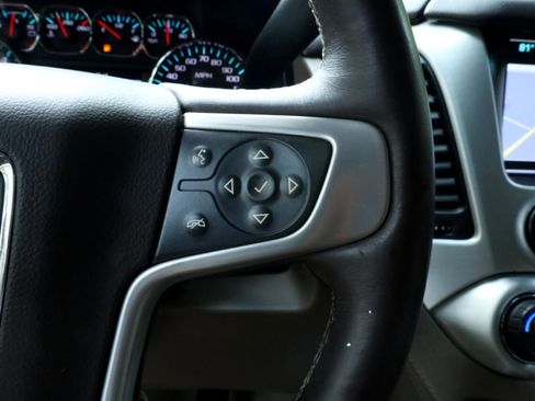 Used 2017 GMC Yukon SLT image 33
