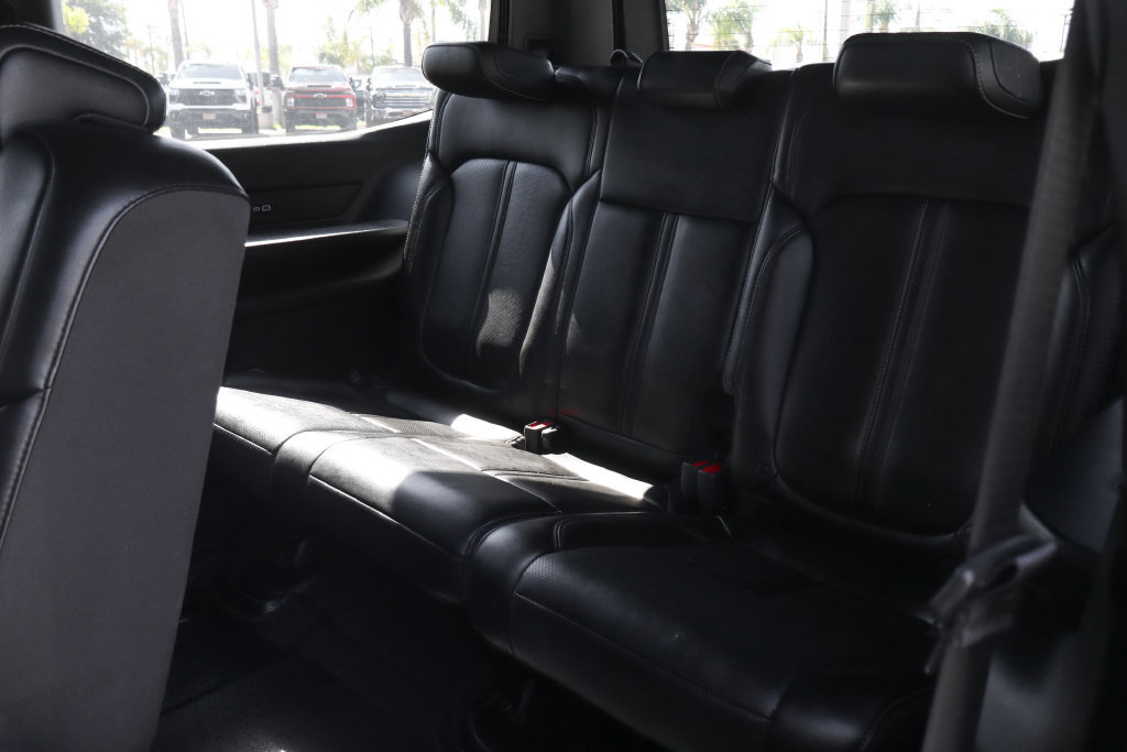 Used 2024 Jeep Wagoneer Series II w/ Flexible Seating Group RWD image 44