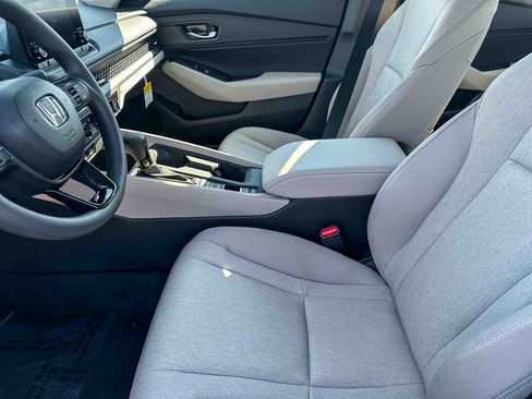 New 2025 Honda Accord SE image 10