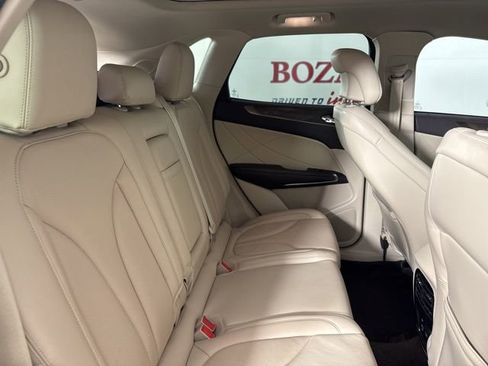 Used 2019 Lincoln MKC Reserve w/ MKC Technology Package image 18