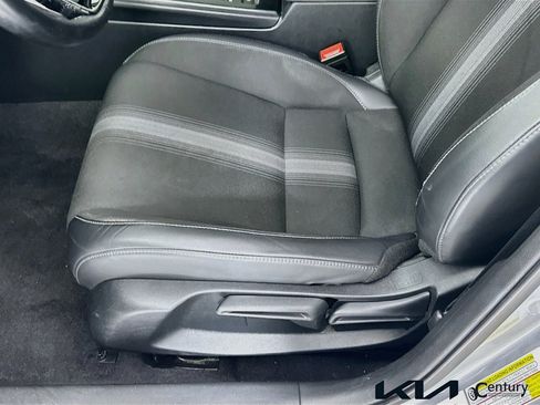 Used 2023 Honda Civic Sport image 18