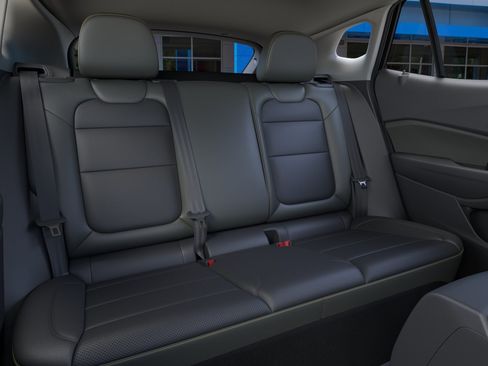 New 2026 Chevrolet Trax ACTIV w/ Sunroof Package FWD image 17