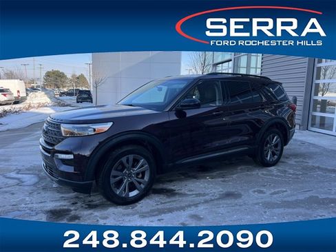 Used 2023 Ford Explorer XLT w/ Equipment Group 202A image 1