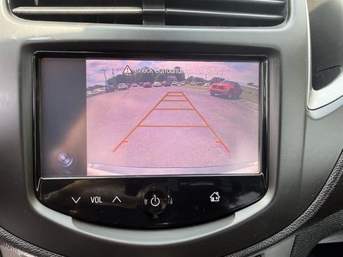 Used 2016 Chevrolet Trax LT AWD/4WD image 16