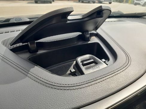 Used 2019 Jeep Cherokee Limited w/ Trailer Tow Group AWD/4WD image 22