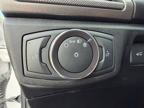 Used 2019 Ford Fusion SE image 37