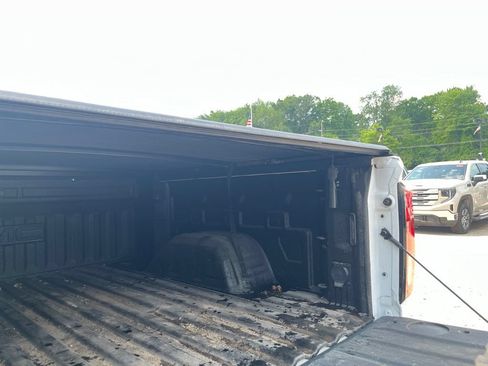 Used 2024 GMC Sierra 1500 Elevation w/ LPO, Elevation Black Package AWD/4WD image 11