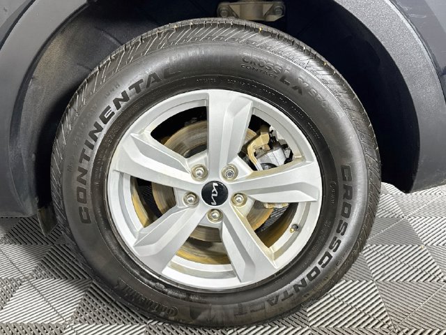 Used 2023 Kia Sorento LX FWD image 33