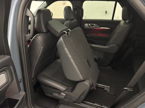 Used 2025 Ford Explorer ST image 49